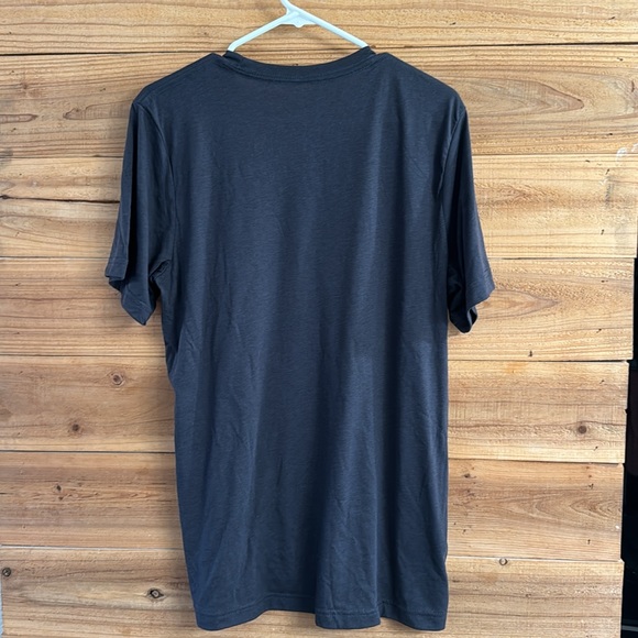 Zamboni t-shirt for the hockey fans, size large never worn - Picture 2 of 3